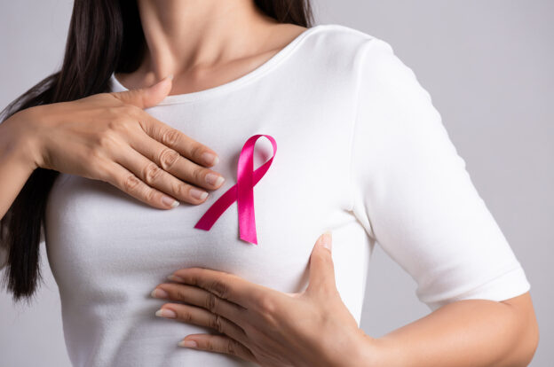 Sebagai Wanita, 3 Gaya Hidup Sehat Ini Wajib Kamu Jalani Agar Terhindar Dari Kanker Payudara